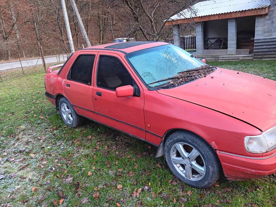 Продаю  машину  Форд Сієра