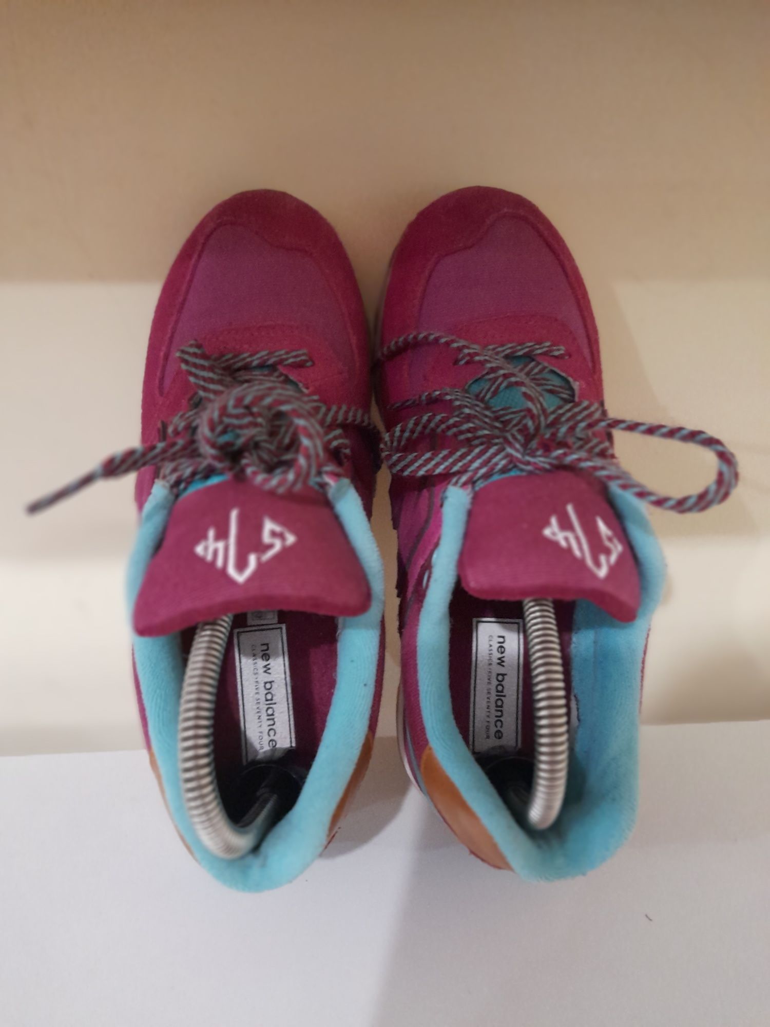 Женские кроссовки NEW BALANCE идеал р. 38( 23,5 см)
KL574NFG PinkKL574