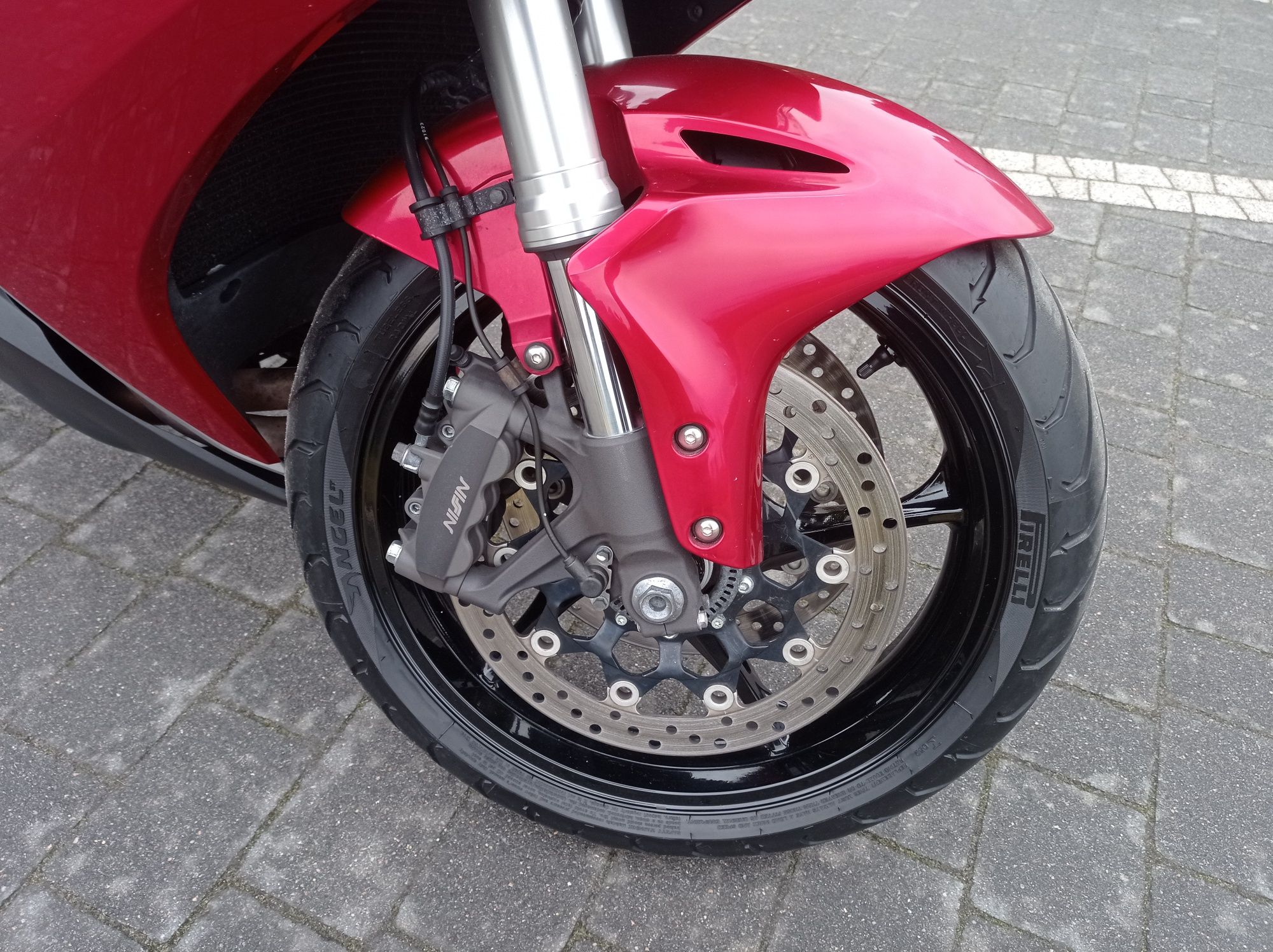 Honda VFR 1200F 17 tys km. Serwis