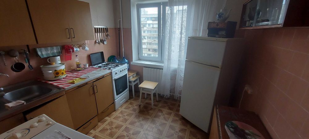 2 комнатная на Оболони, Героев полка Азов, 3б, метро Минская 5 мин