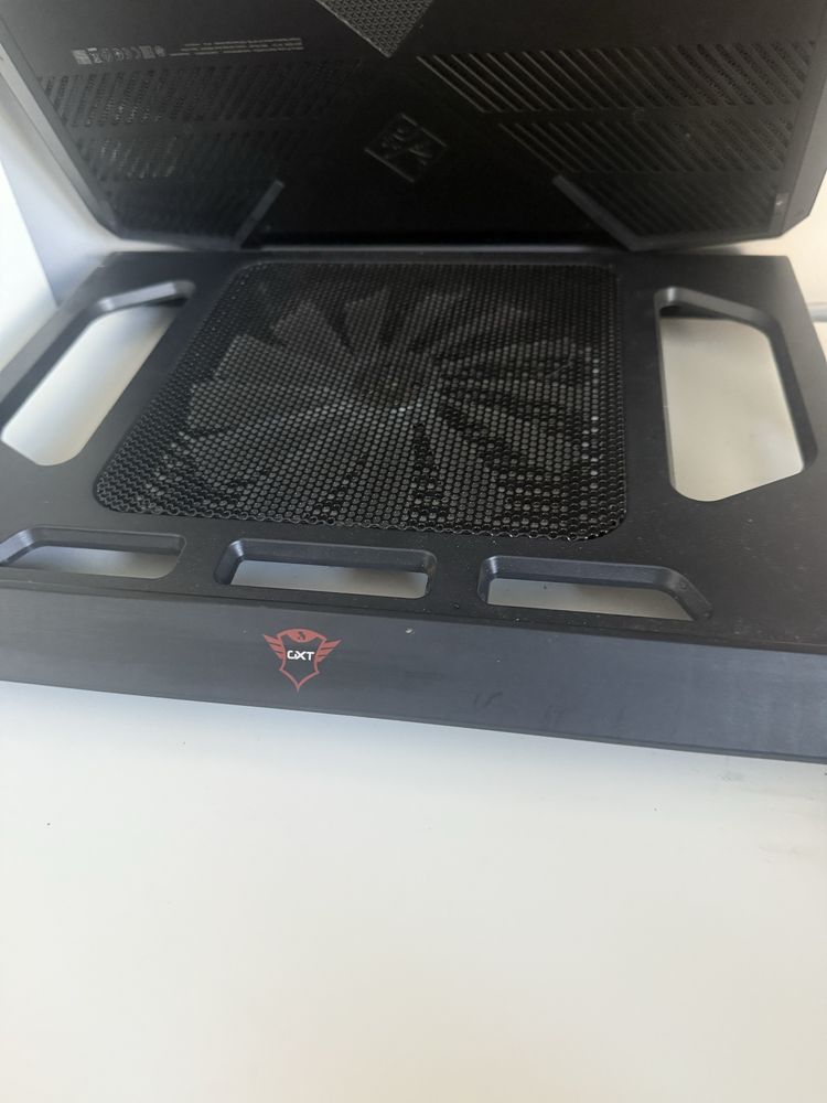 HP Omen 15-EK0026NW z procesorem i5-10300H