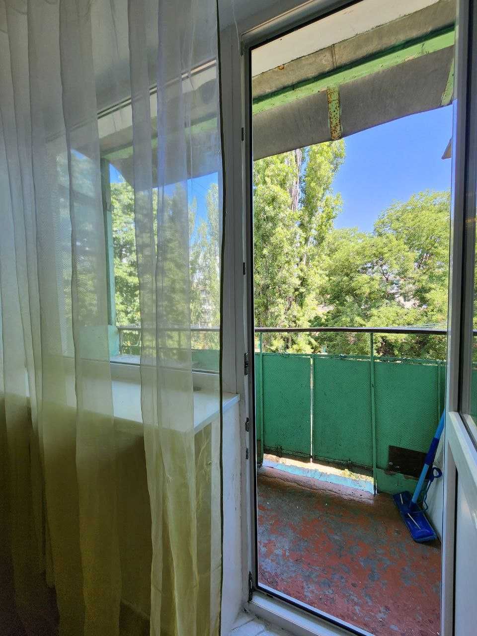Продам 2 кімнатну кв-ру на Криському бульварі  !