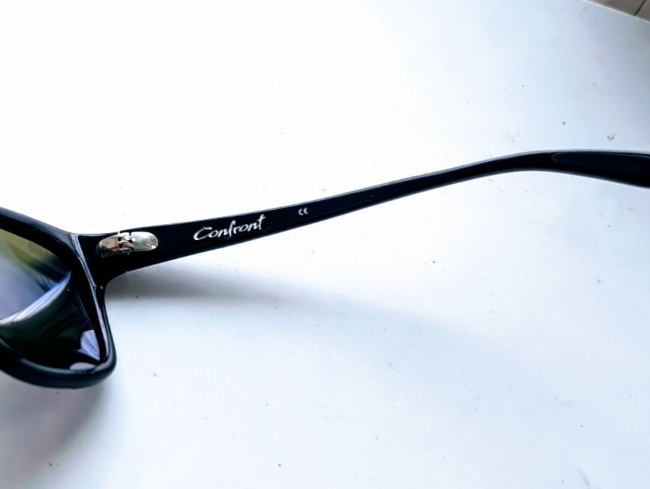 Солнцезащитные очки Oakley confront