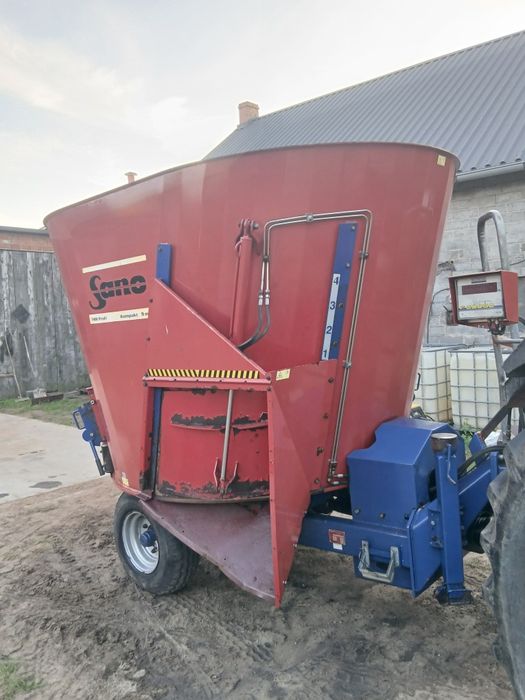 Wóz paszowy paszowóz Sano 9 m3