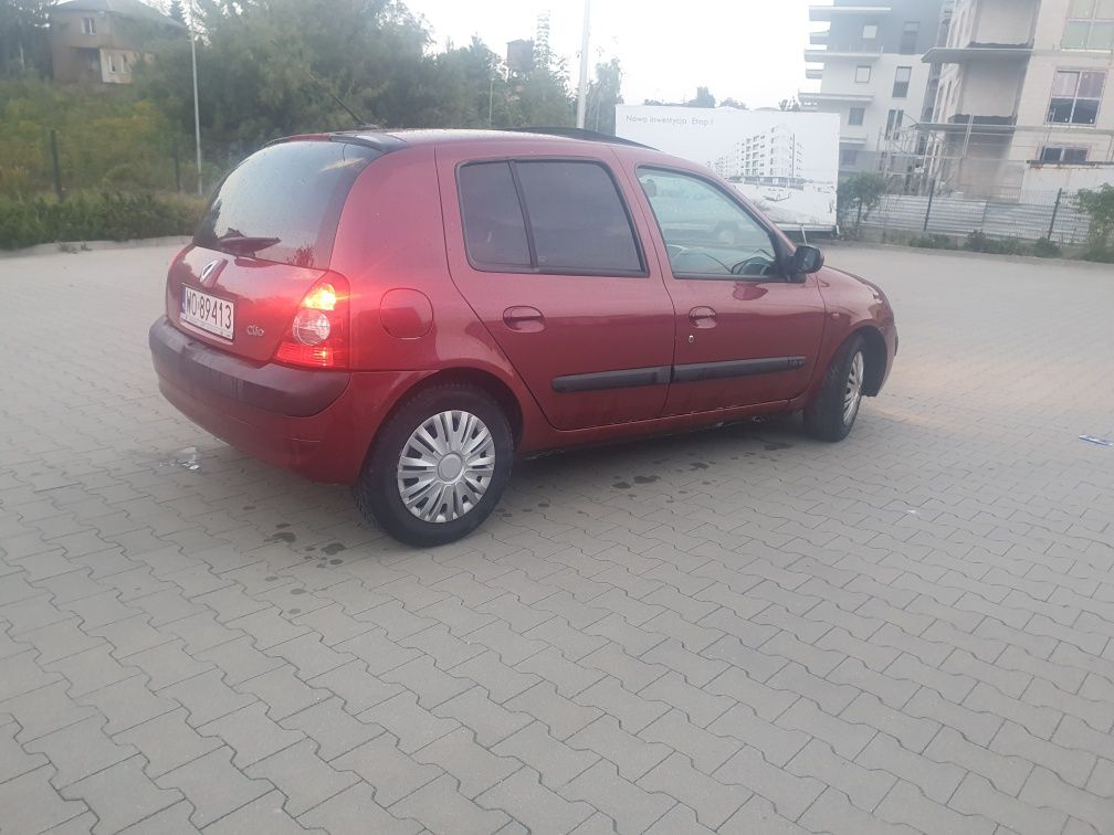 Renault Clio 1.6 16v automat