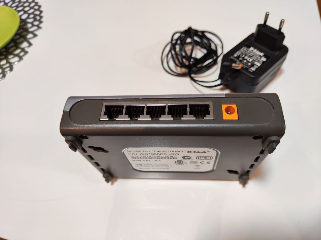 Switch D-Link DES-1005D