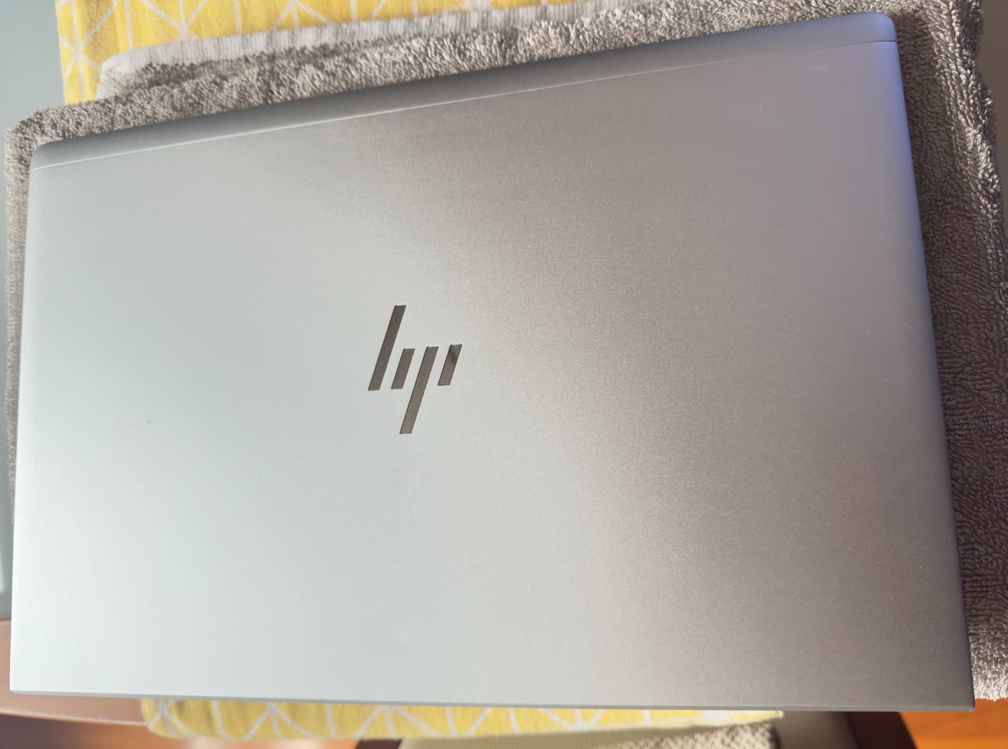 HP Elitebook 640 G9 c/Ecran Tactil/i7-1265u/32Gb Ram/Ssd 1TB/Garantia