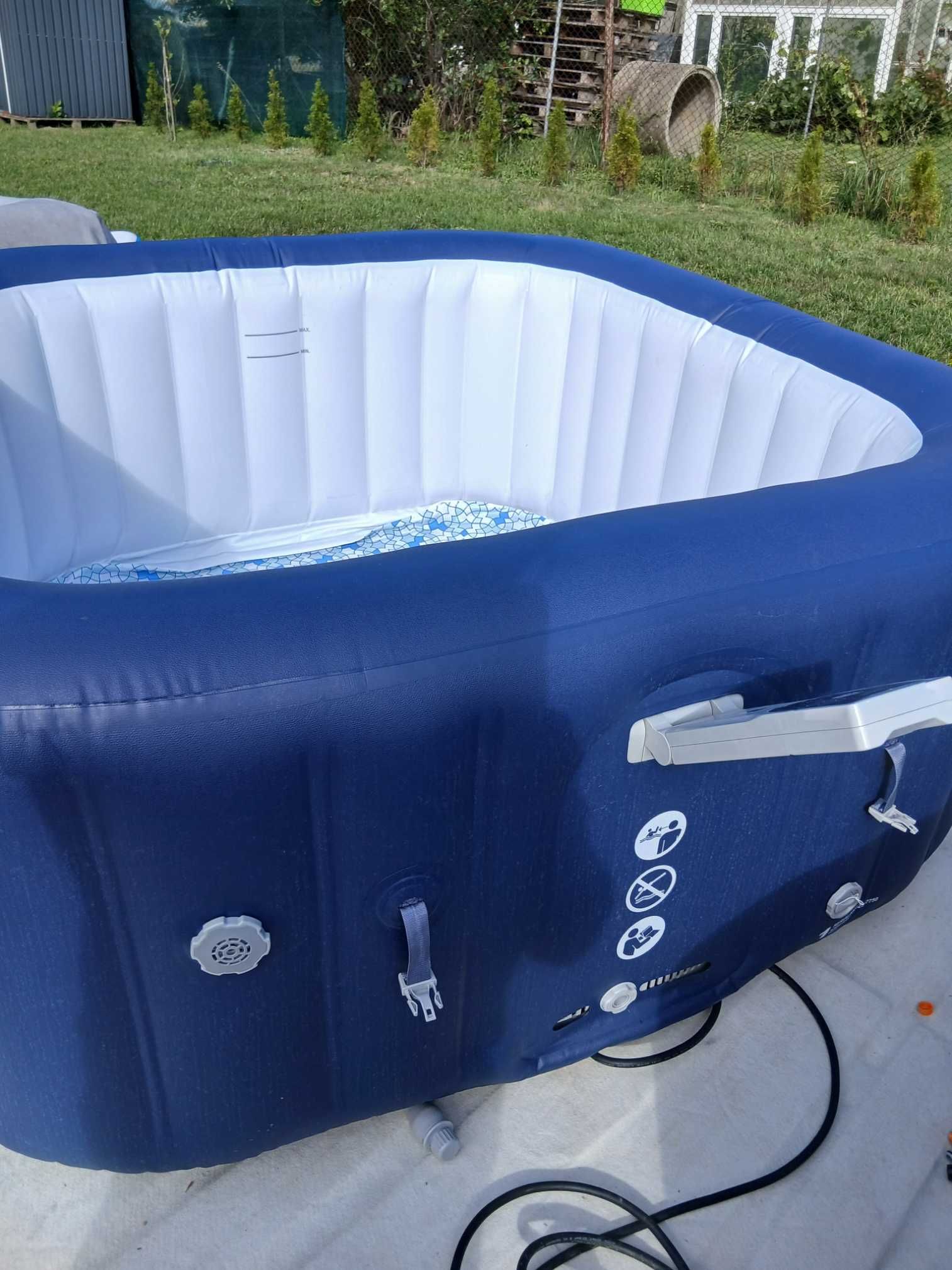 Jacuzzi Bestway  Hawaii  6 osób smart Wifi nowość 2025