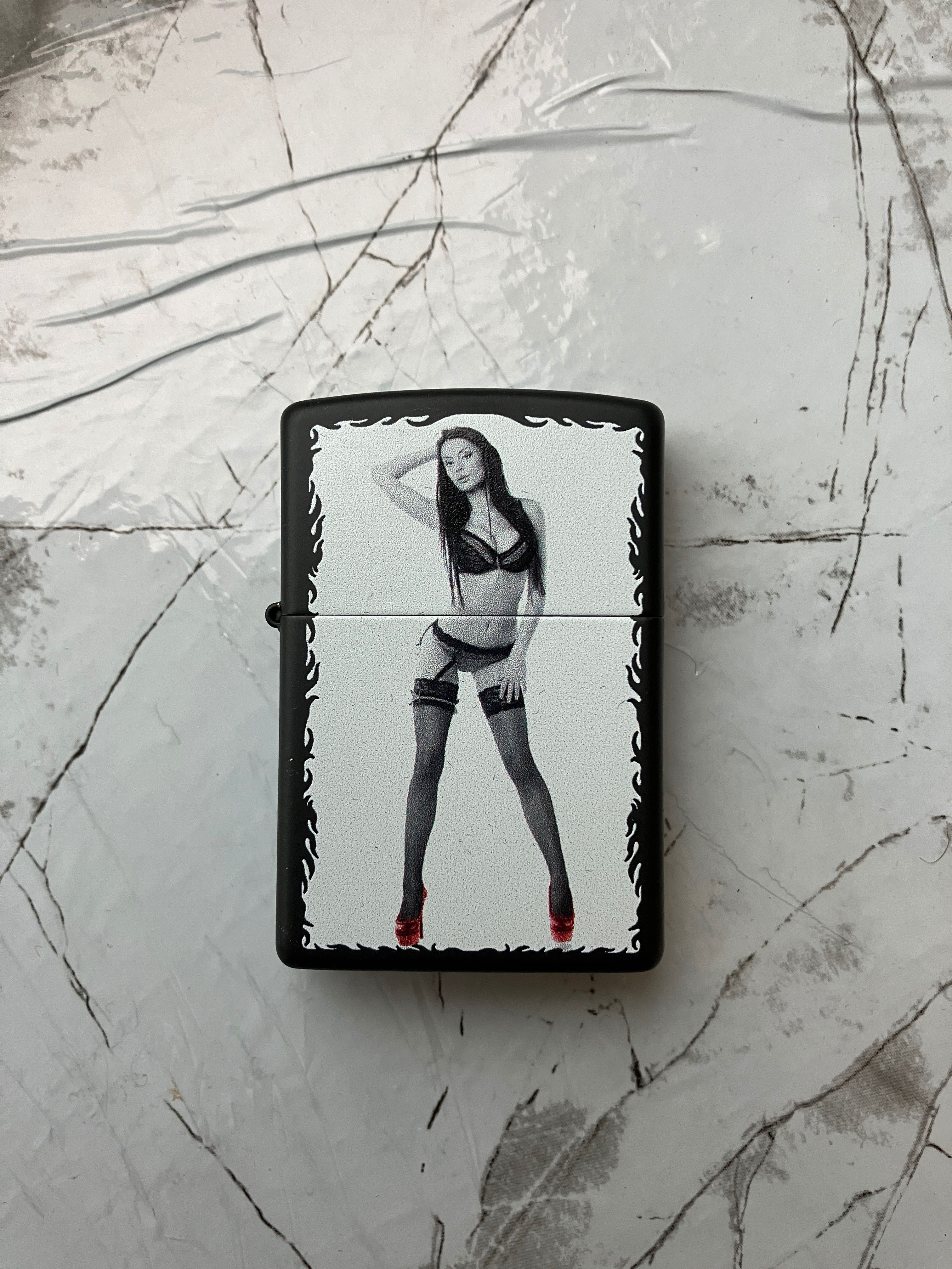 Запальничка Zippo Sexy in lace Red shoe. Girl Collection. Оригінал!