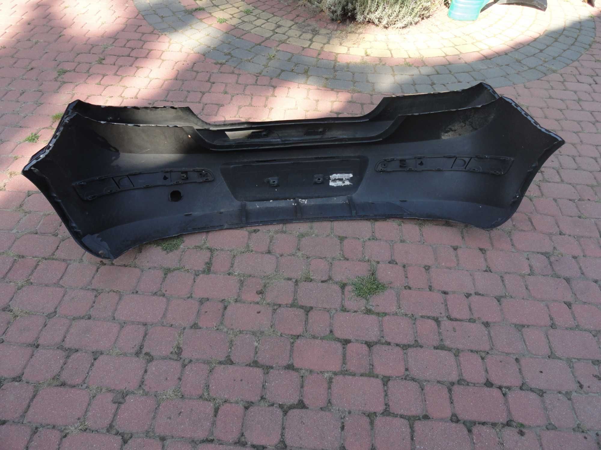 Opel Astra 3 H 5D Zderzak tył 03-10