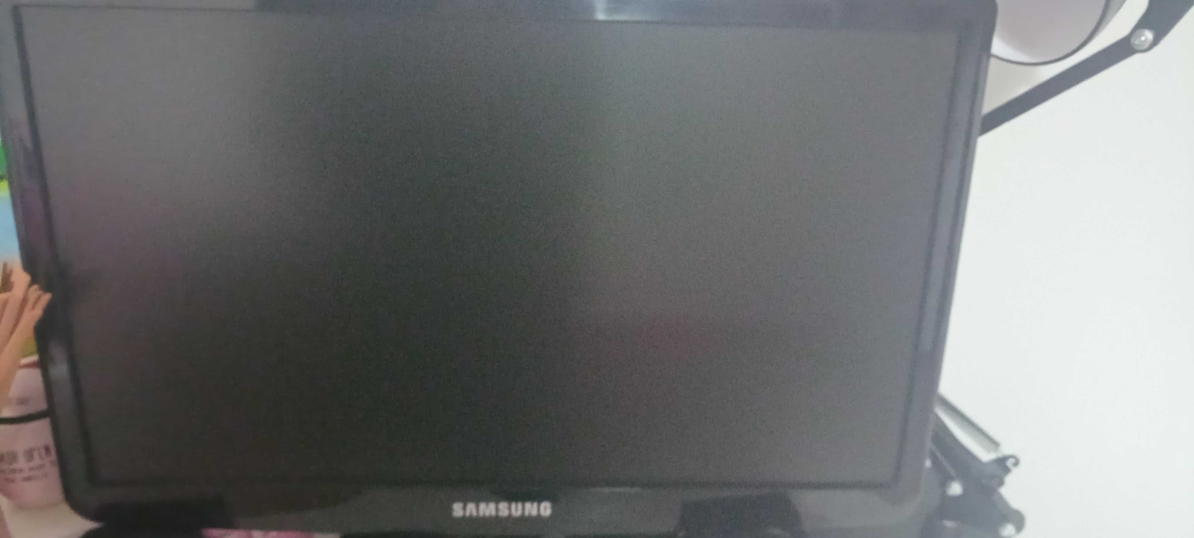 Monitor Samsung 18 polegadas