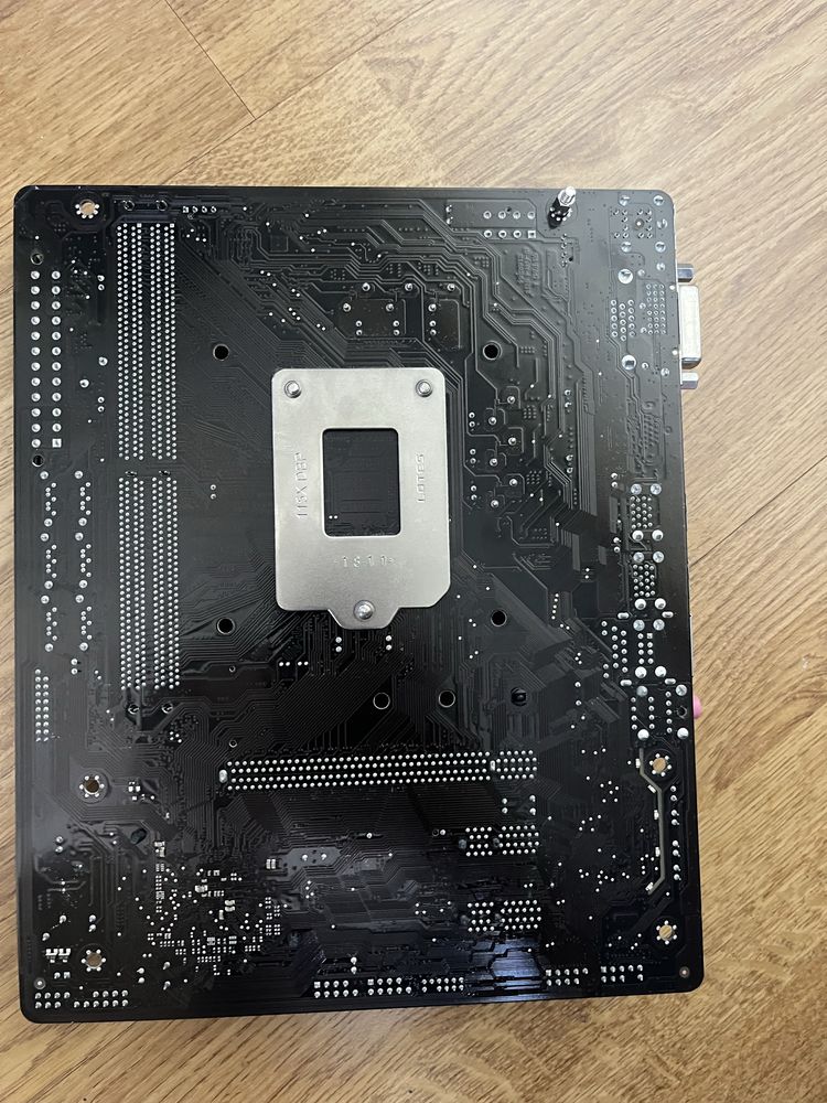 Płyta główna Gigabyte B360M D2V – LGA1151, DDR4, mATX – Sprawna