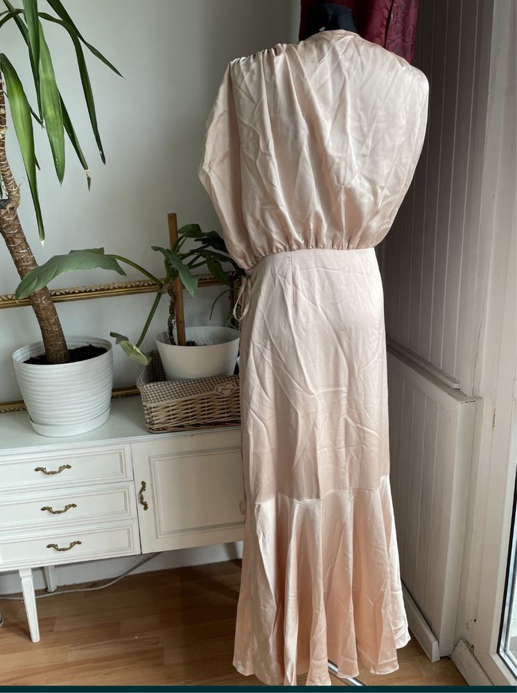 Beżowa Satynowa sukienka midi asos luxe kopertowa 46 3 xl