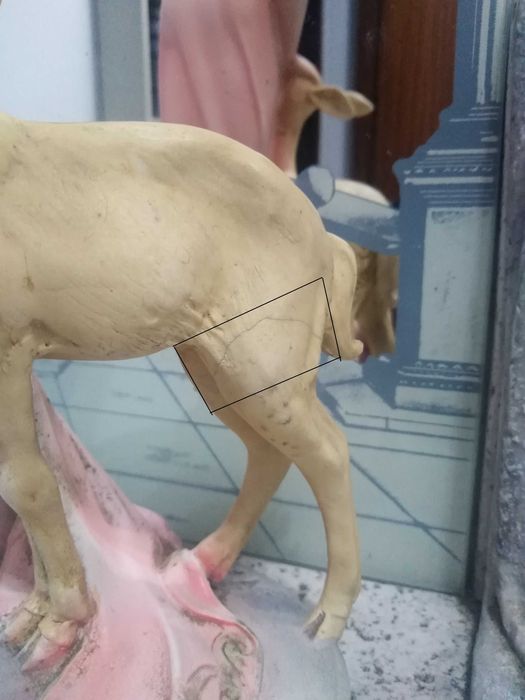 Estátua A Deusa e a Gazela com Espelho