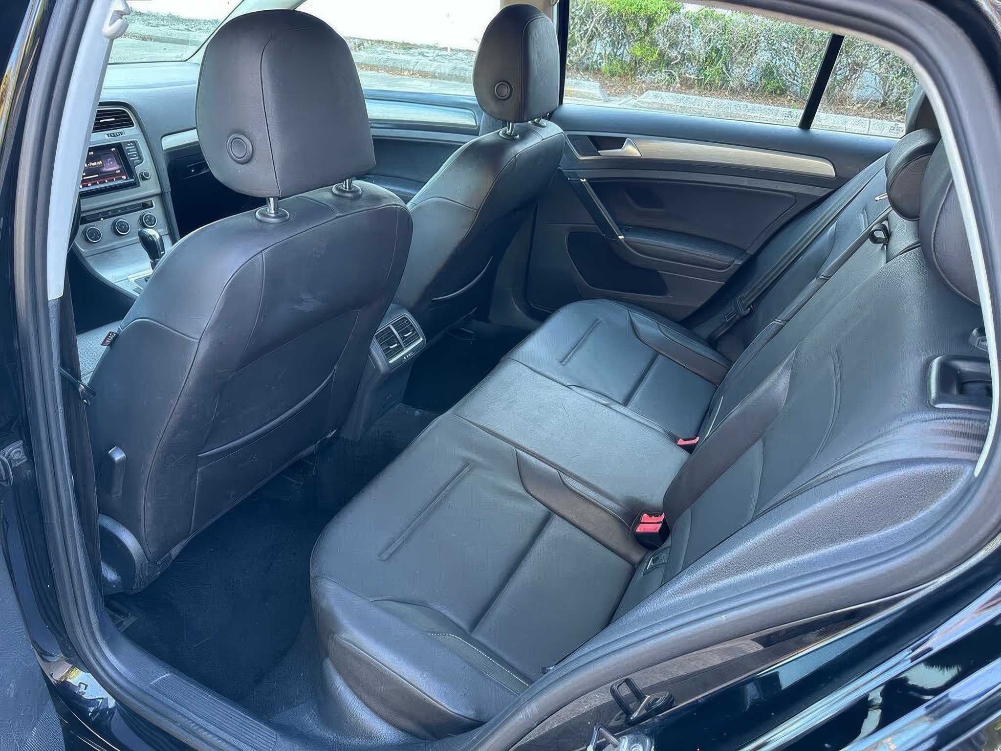 2015 Volkswagen Golf TSI SE
