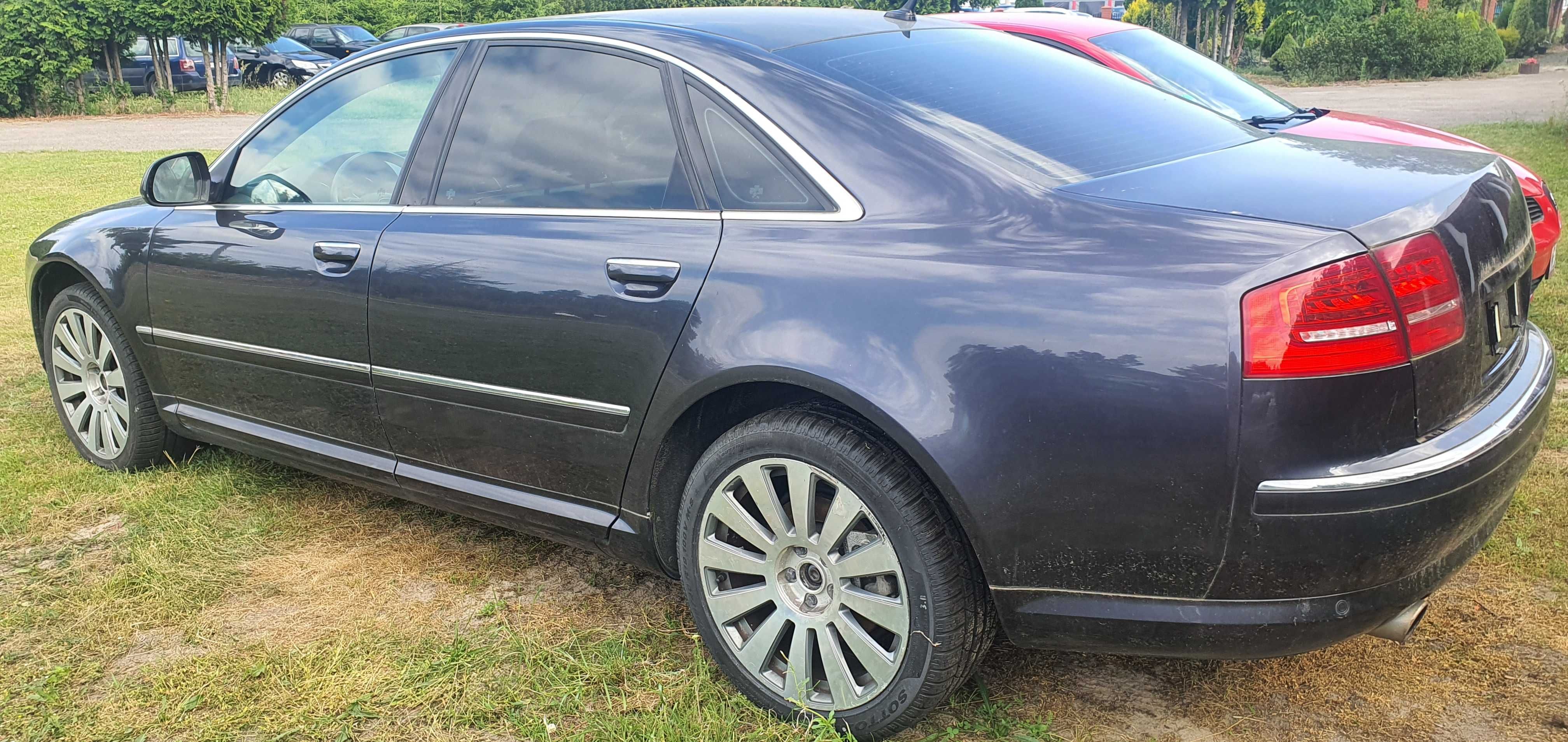 Audi / A8 4.2 V8 FSI quattro