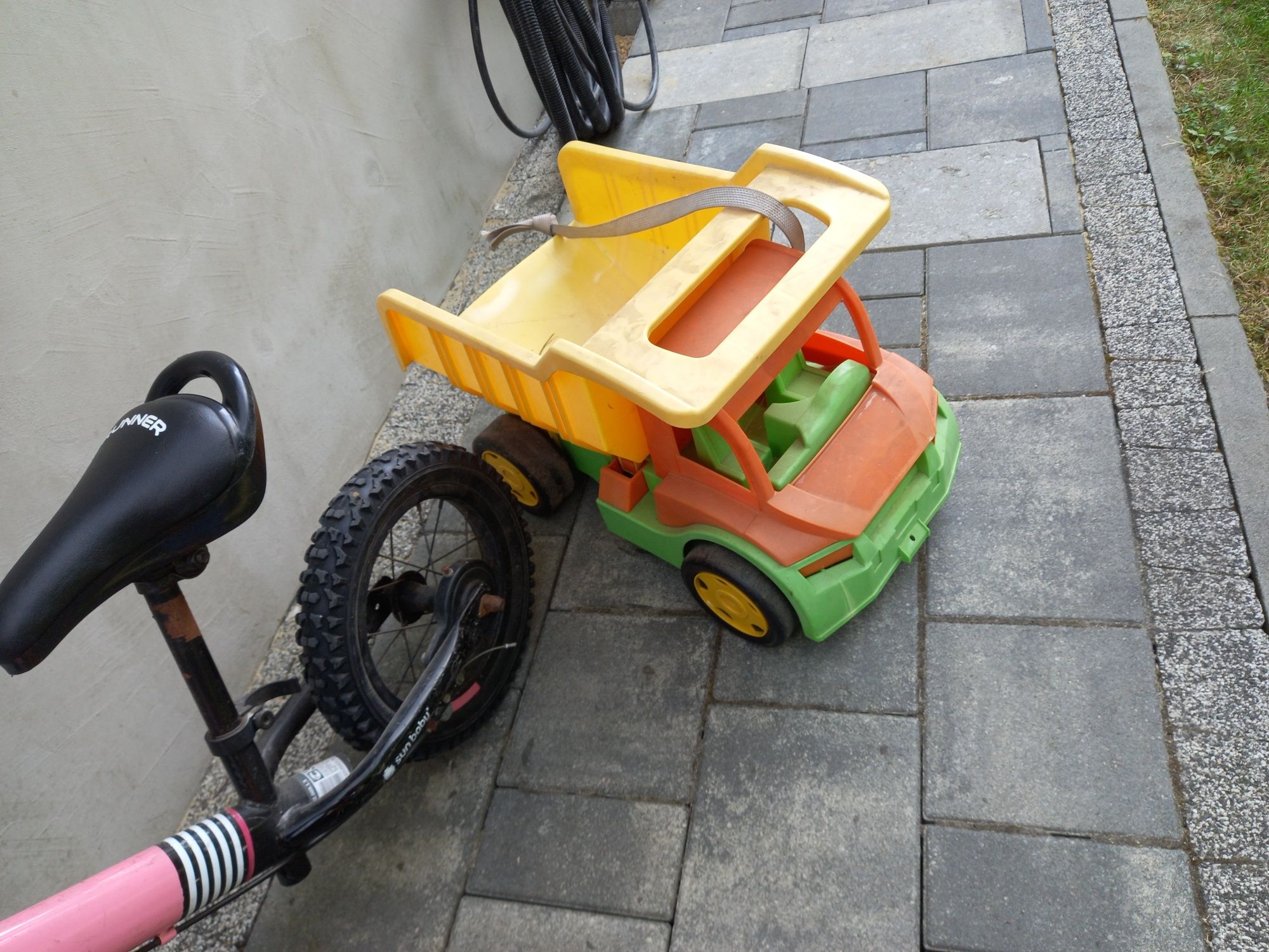 Zabawki ogrodowe rower wywrotka wader