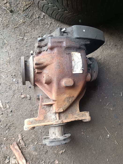 BMW X5 E53 lift dyfer most tył 3.64