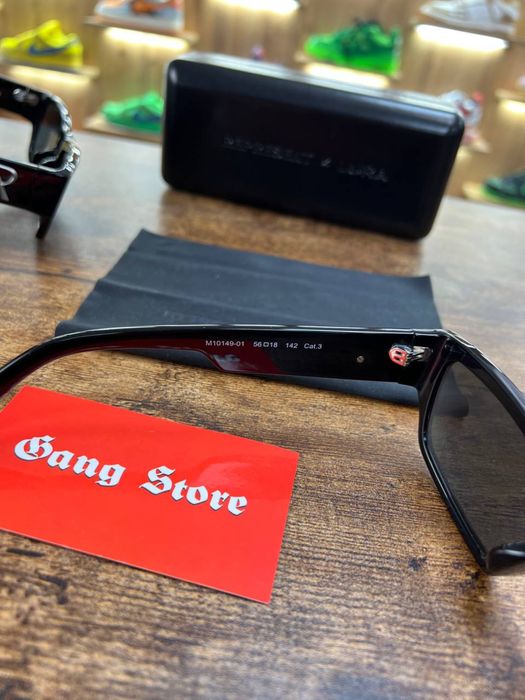 Окуляри Cонцезахисні Represent x Laura Black