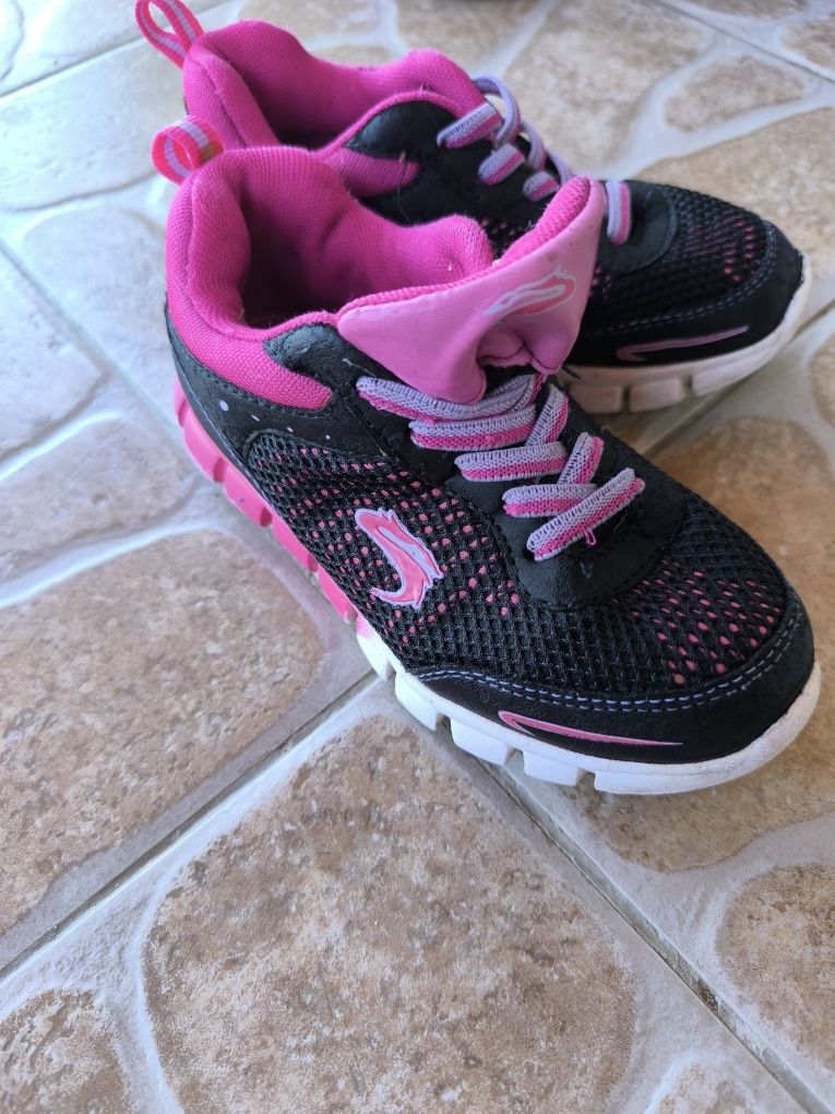 Buty sportowe 28 dla dziewczynki wsuwane