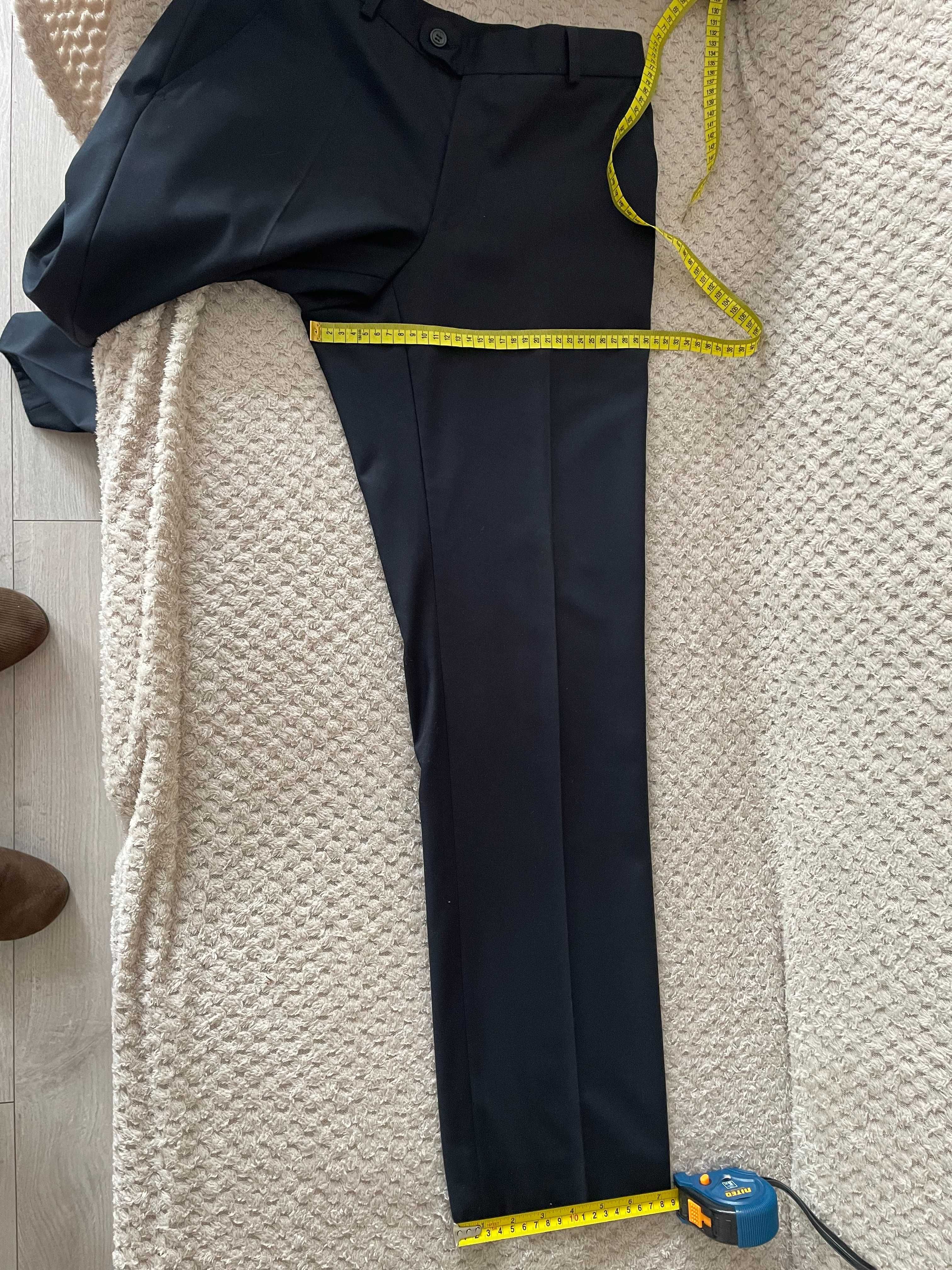 Sprzedam granatowy garnitur PUERE 170 cm
