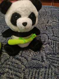 Іграшка панда в сумочці
