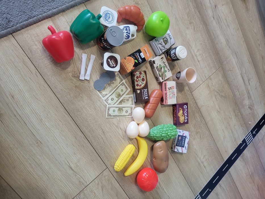 Zabawkowy sklep plastikowy