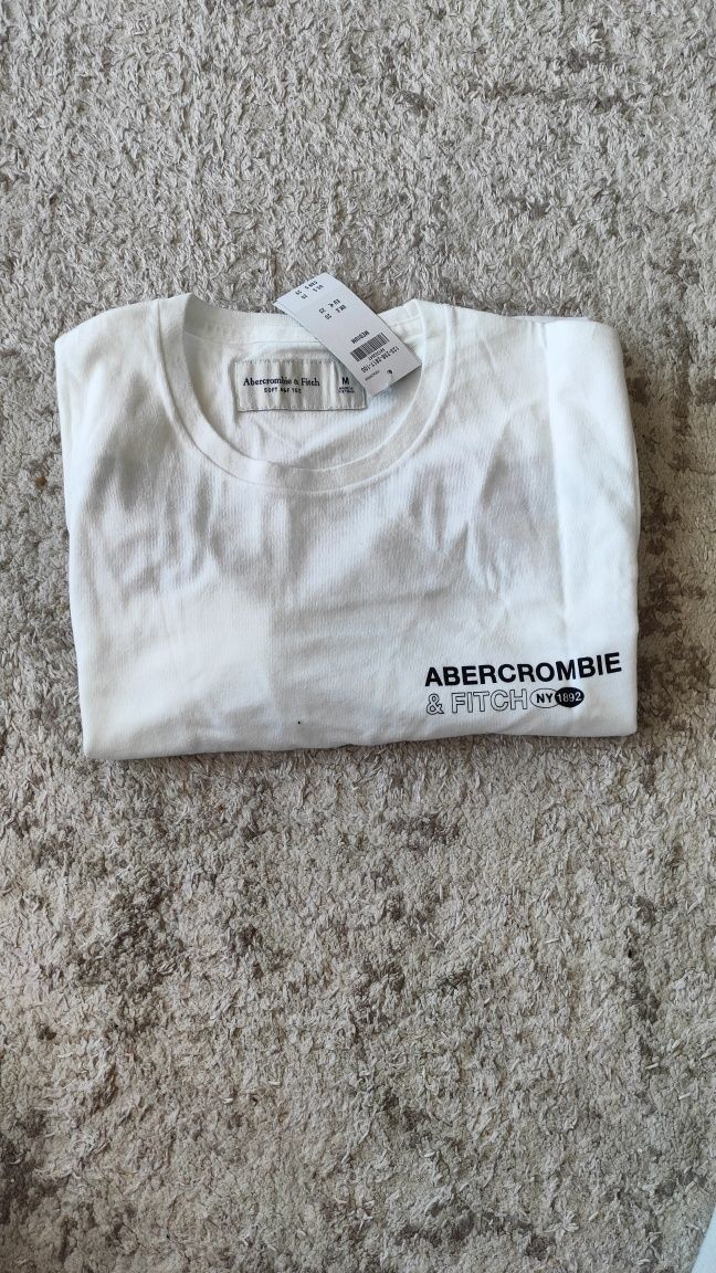 T-shirt Abercrombie