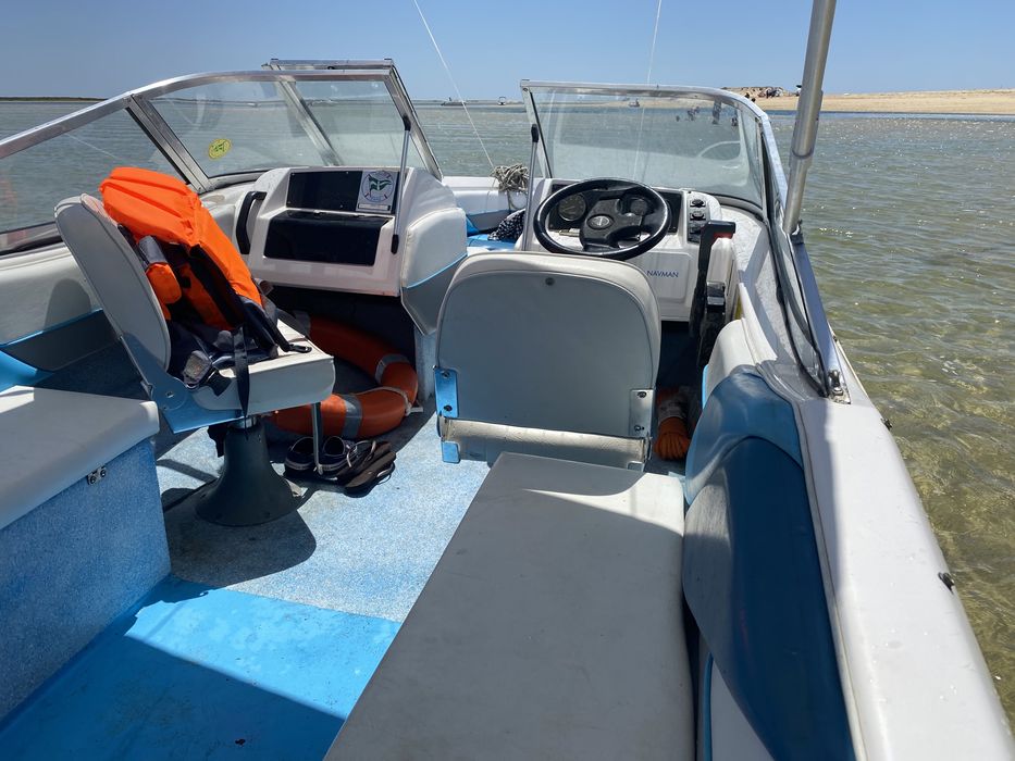 Barco Chaparral c/ motor fora de bordo, Proa Aberta 6 lugares