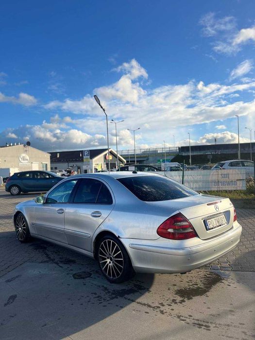 Mersedes W211 Rok 2003