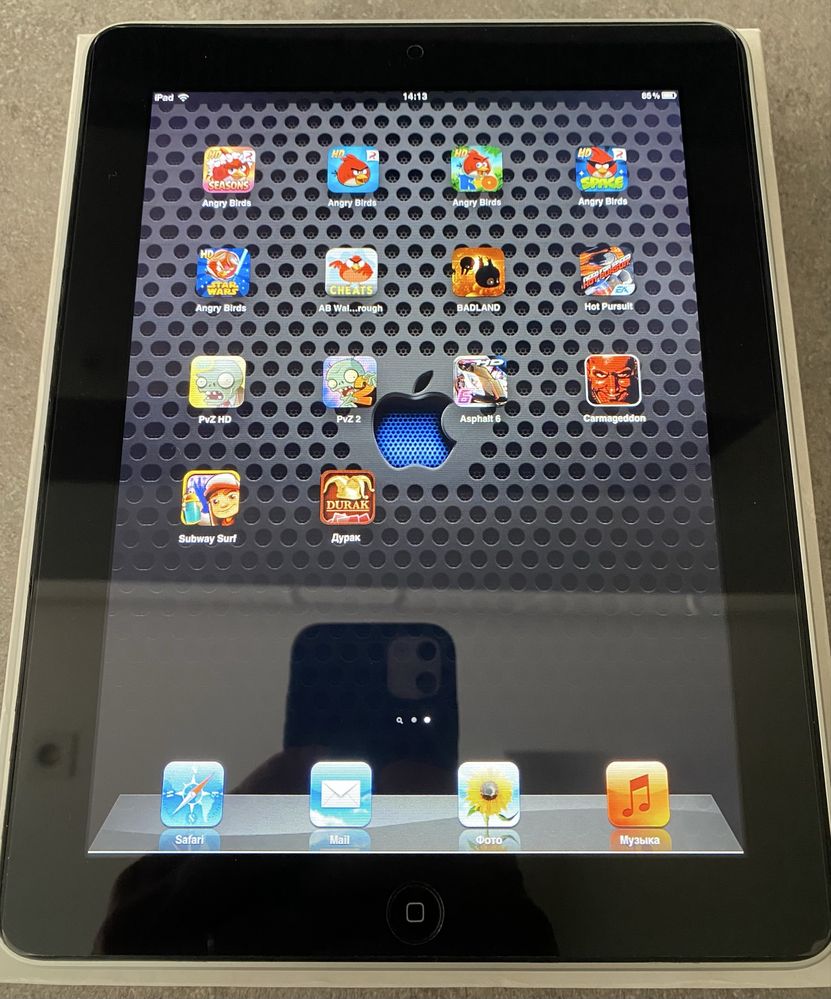 Ipad первого поколения А1219 В идеальном состоянии