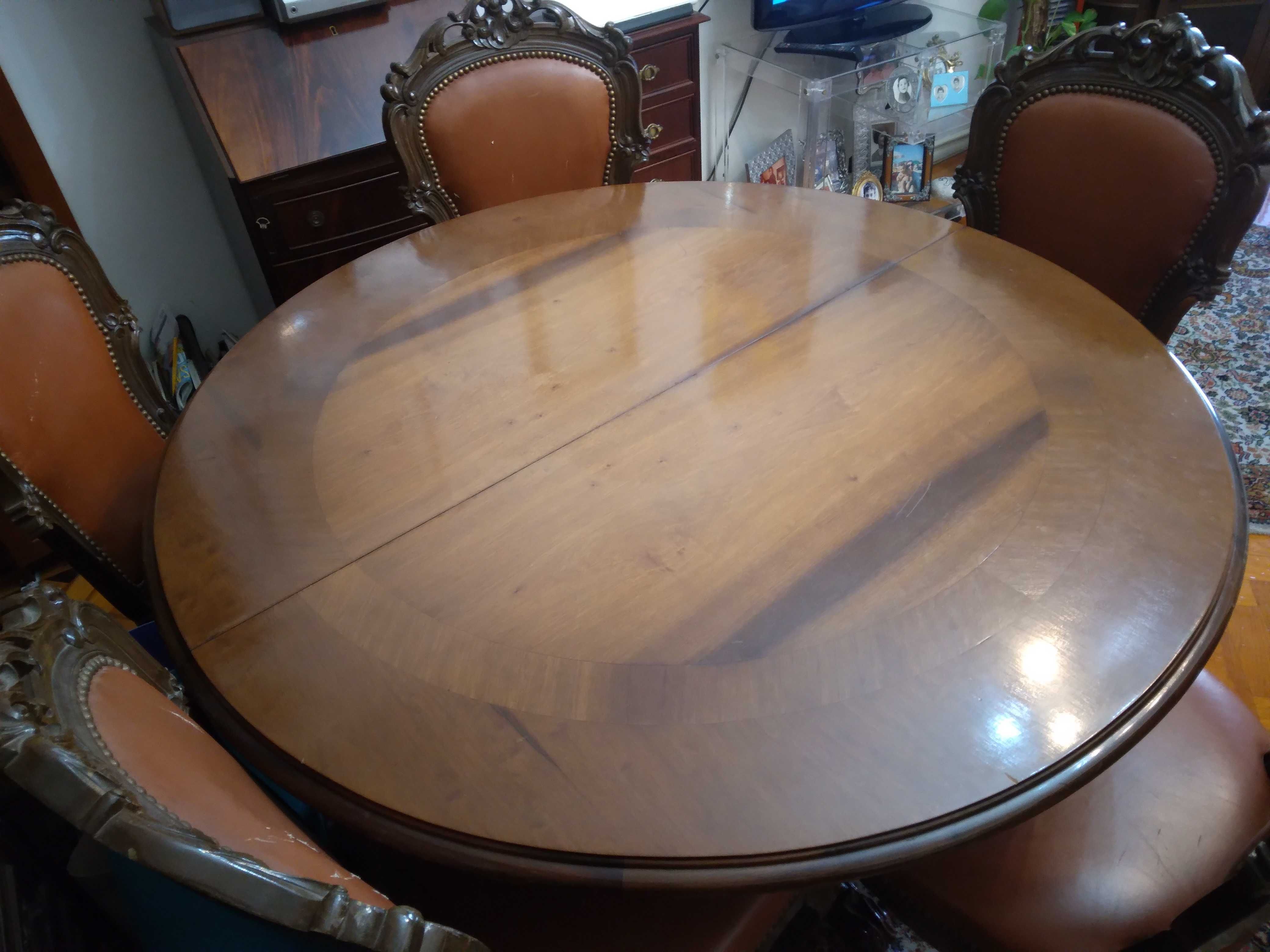 Mesa de sala com 5 cadeiras