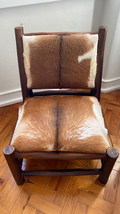 Cadeira de Pele de Vaca AREA STORE