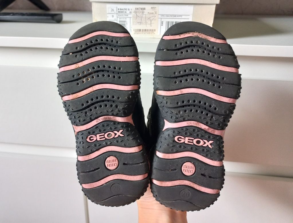 Демісезонні черевики geox для дівчинки