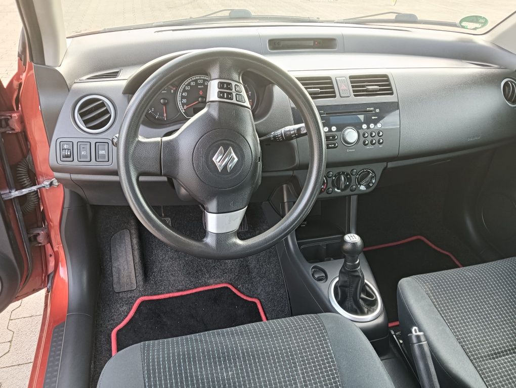SUZUKI Swift 1.3 Zarejestrowany!!!