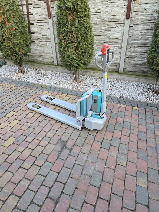 Wózek paletowy elektryczny Jungheinrich PTE 2021r paleciak
