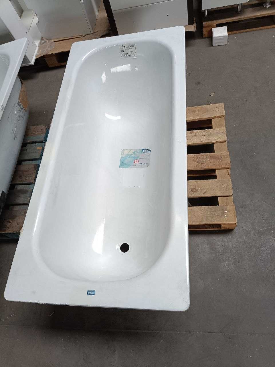 Продам ванну сталеву 1500х700  (нова, з пошкодженням)