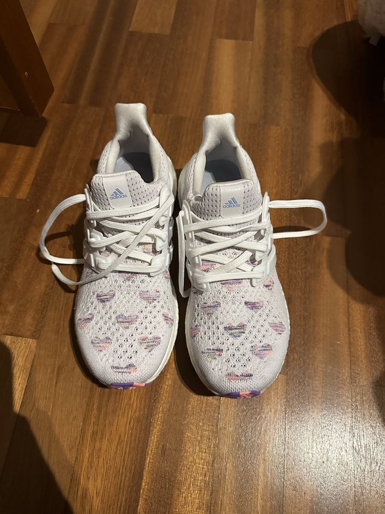 Sapatilhas adidas ediçao limitada