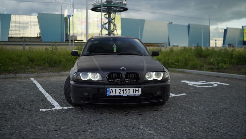Автомобіль BMW E46 1999 2.8
