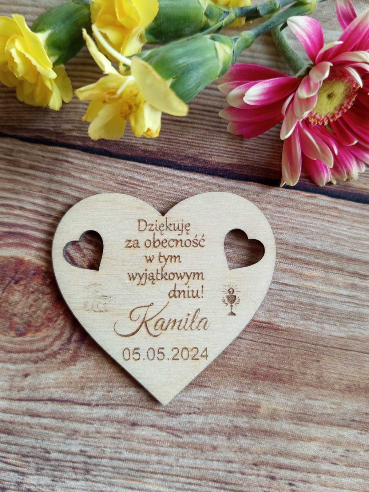 Magnes serduszko z personalizacją – Komunia Święta