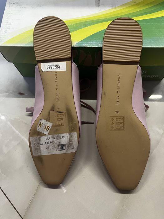 Рожево-лілові шкіряні мюлі CHARLES & KEITH 36 р