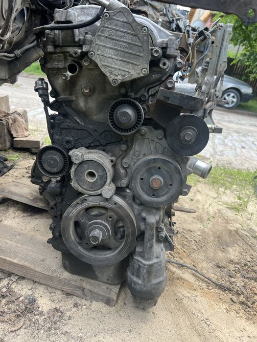 Двигун мотор Toyota Avensis T25 T27 Corolla Verso Rav 4 маховик