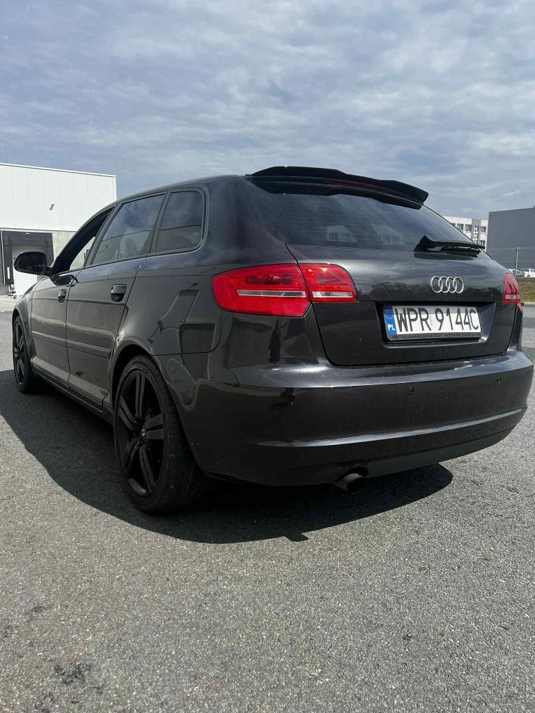 Audi A3 8p sportback LIFT 1.6 MPI benzyna + LPG S-line  zadbana skóra