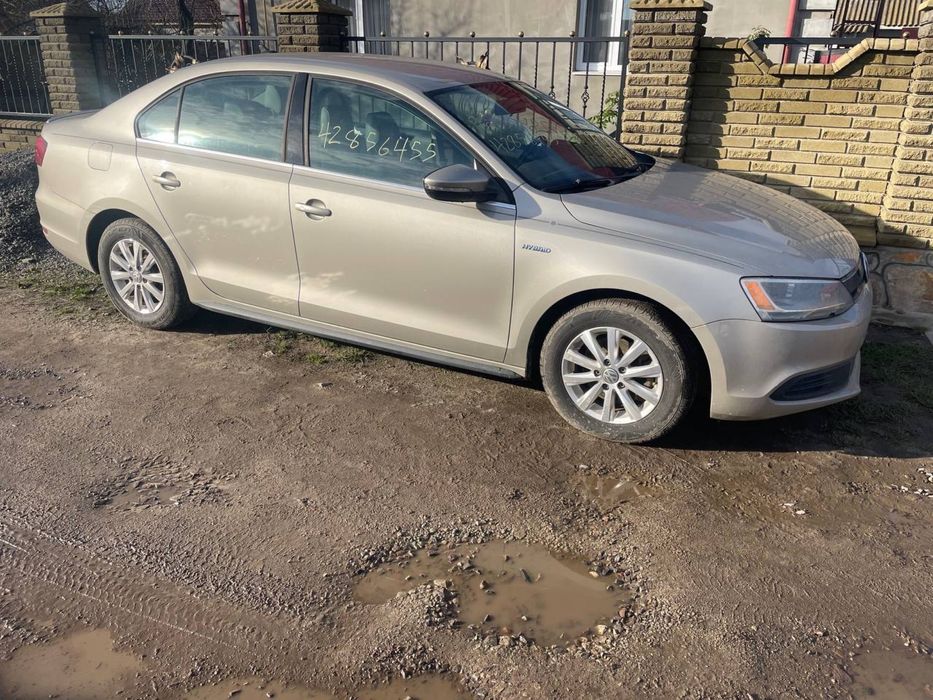 Розборка джета 6 гібрид 1.4 бампер передній разборка jetta 6 бампер за