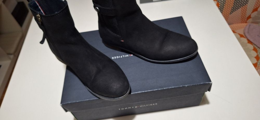 Botas tommy pretas