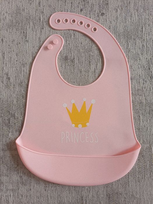 Śliniak silikonowy do karmienia