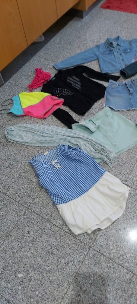 11 peças de roupa variada 7-8 anos