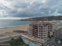 Fantástico Apartamento T5 na 1ª linha da marginal da Nazaré