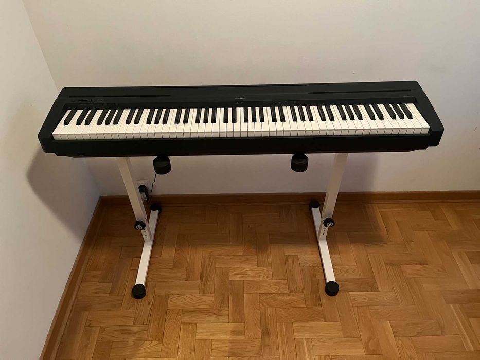 Pianino cyfrowe Yamaha P-45 + statyw