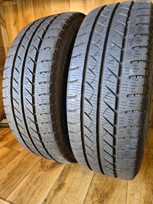 215/65/16C Good Year para Całoroczne 7mm 2020r